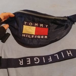 Tommy Hilfiger fanny pack